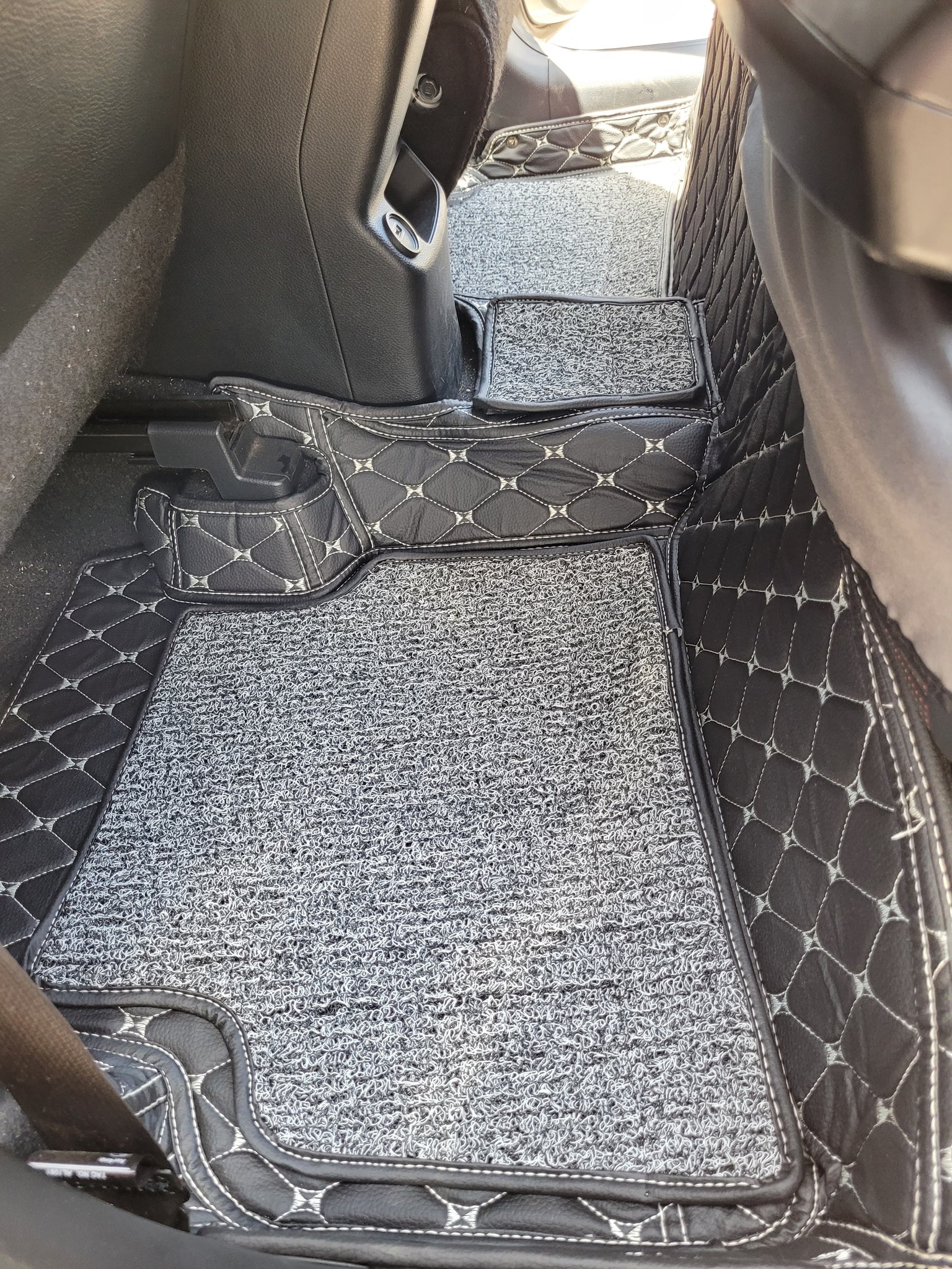 2020+ Kia Sonet - 7D Floor Mats – Island Auto N Accessories